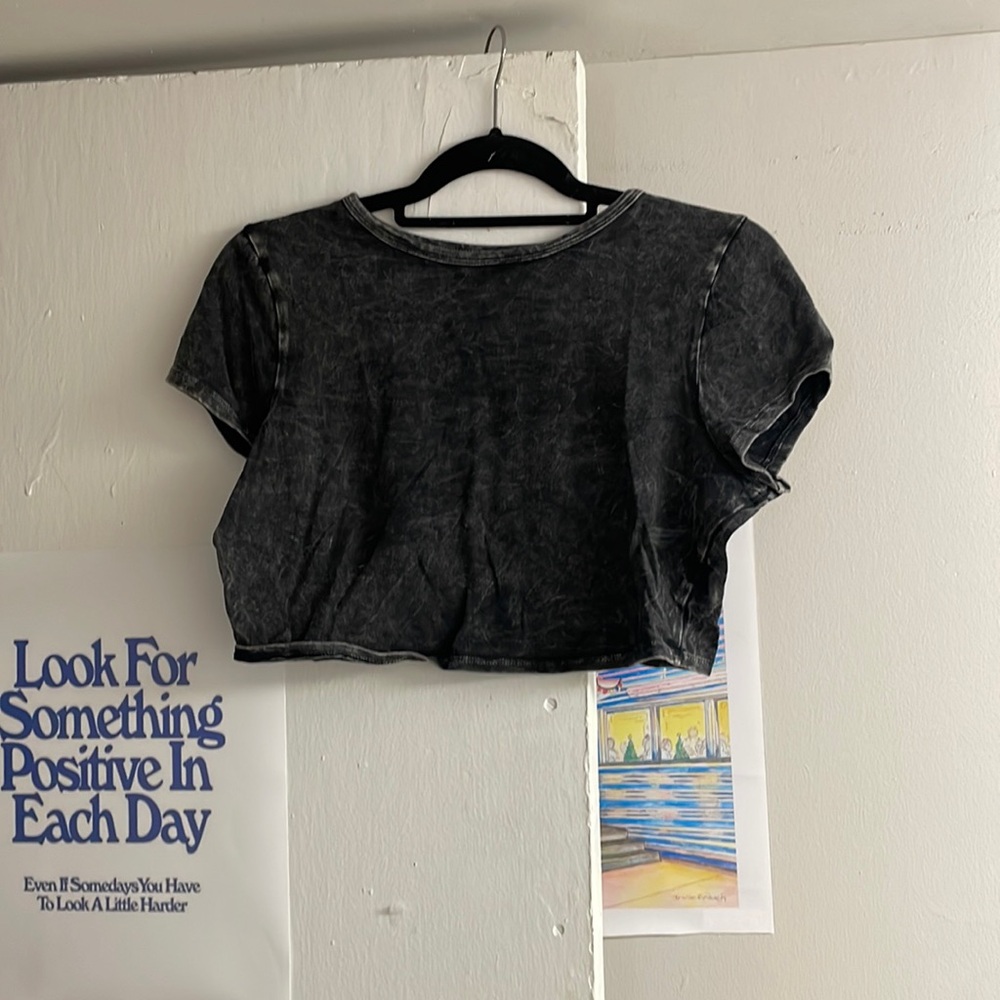 ultra cropped baby tee